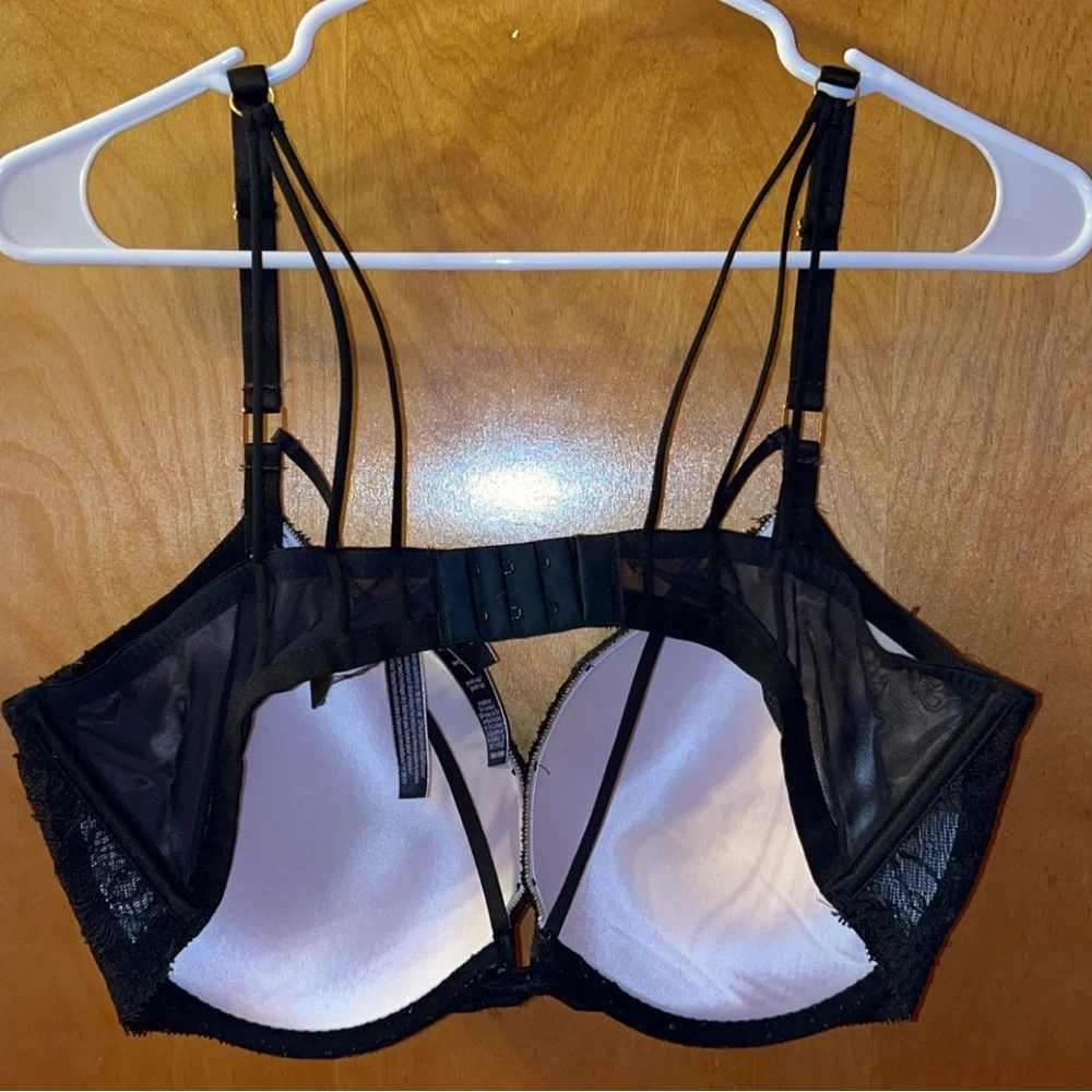 Victorias Secret Bra - Picture 7 of 9